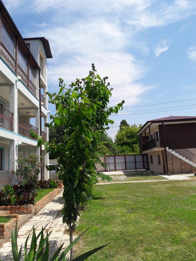 Apsa Butik Hotel Sukhumi Ngoại thất bức ảnh
