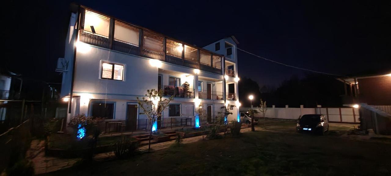 Apsa Butik Hotel Sukhumi Ngoại thất bức ảnh
