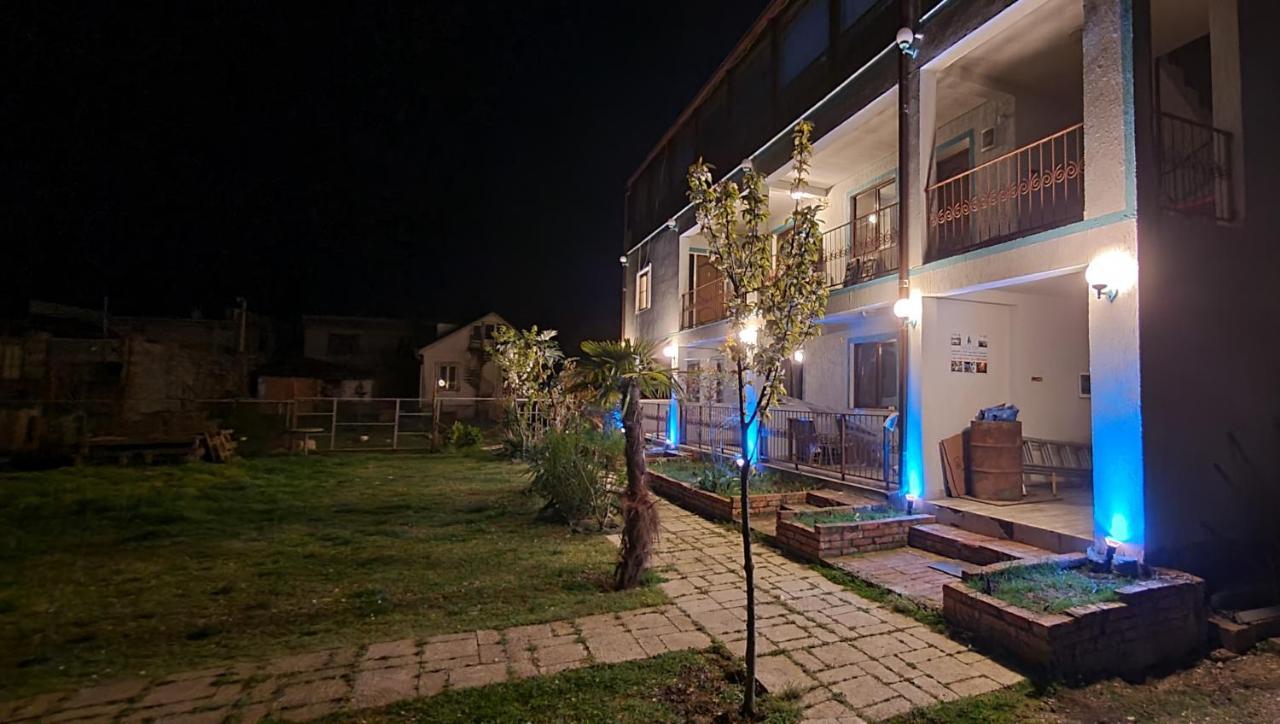 Apsa Butik Hotel Sukhumi Ngoại thất bức ảnh