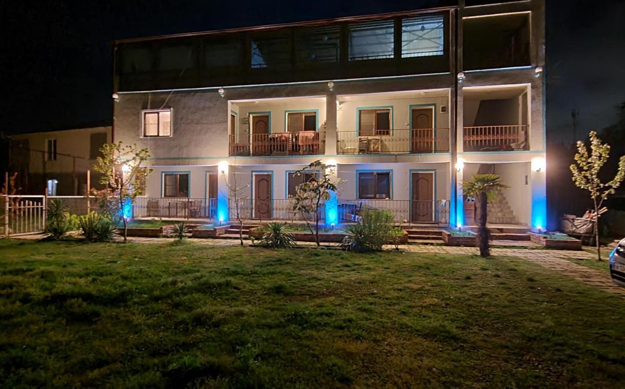 Apsa Butik Hotel Sukhumi Ngoại thất bức ảnh