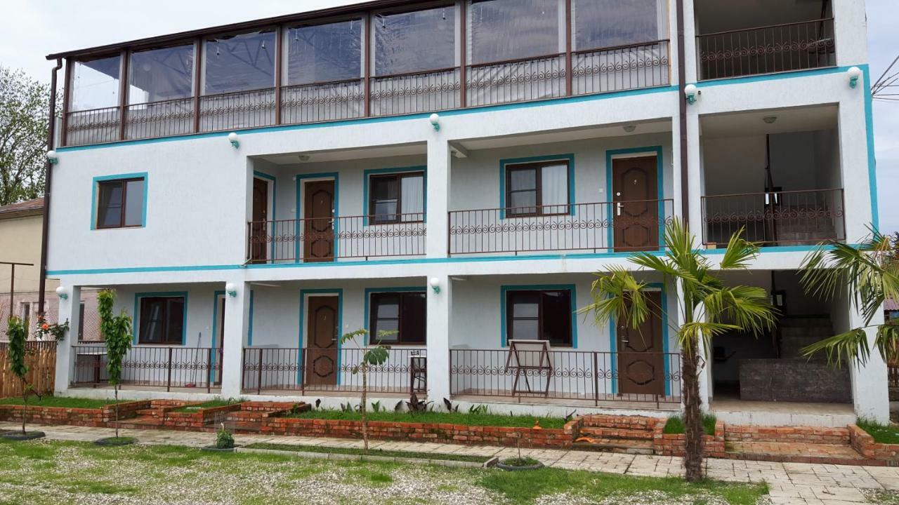 Apsa Butik Hotel Sukhumi Ngoại thất bức ảnh